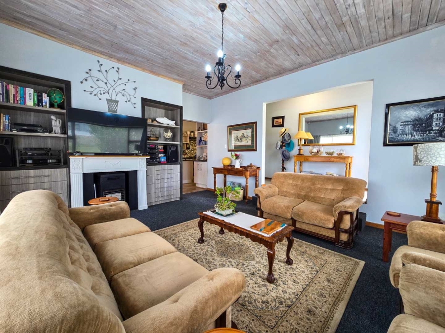 4 Bedroom Property for Sale in Stilbaai Wes Western Cape